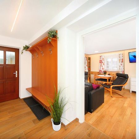 Apartmany Mlyn โรกีนีซ นัด ยีเซอโร ภายนอก รูปภาพ